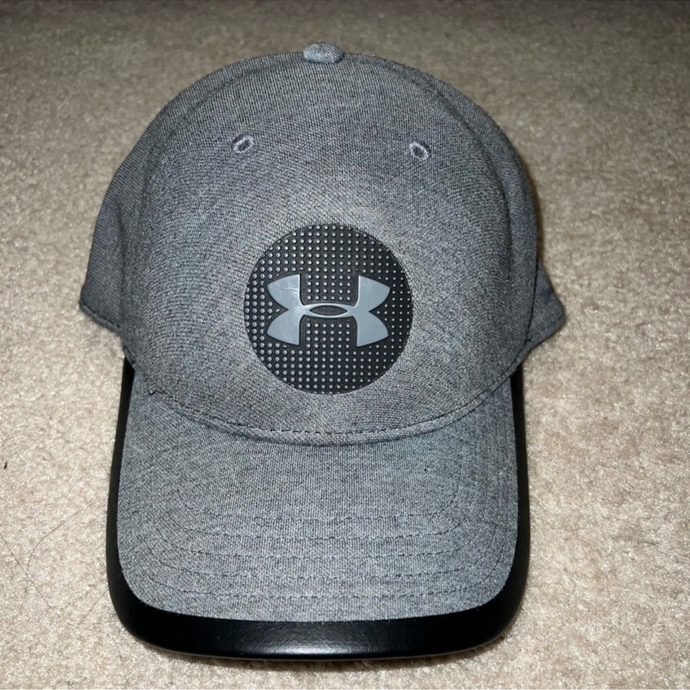 Under Armour Heathered Gray Cap